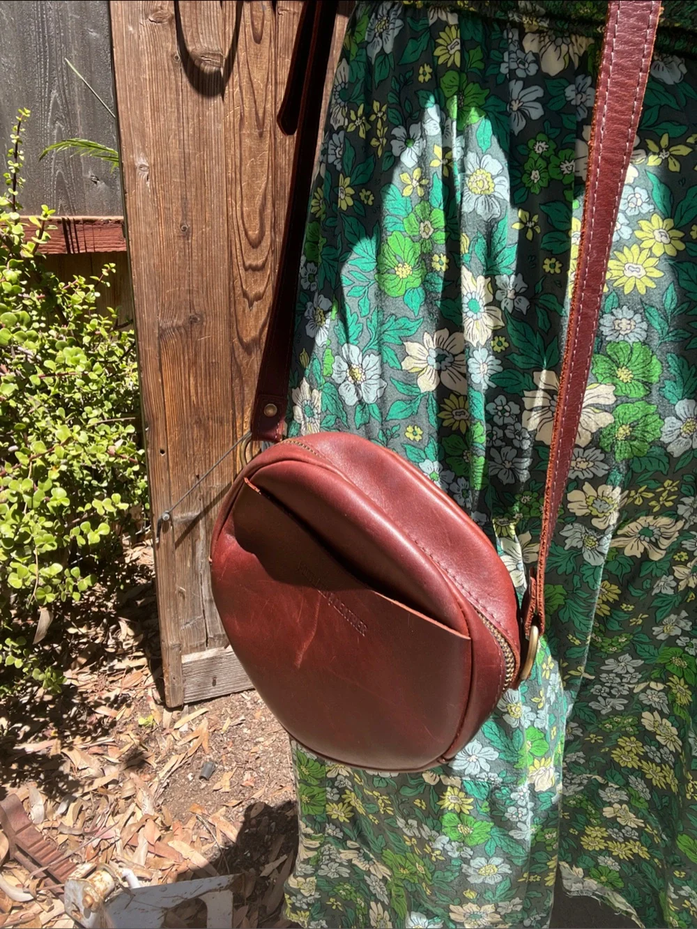 Portland Leather Burgundy Round Leather Messenger Bag - Picture 6 of 10
